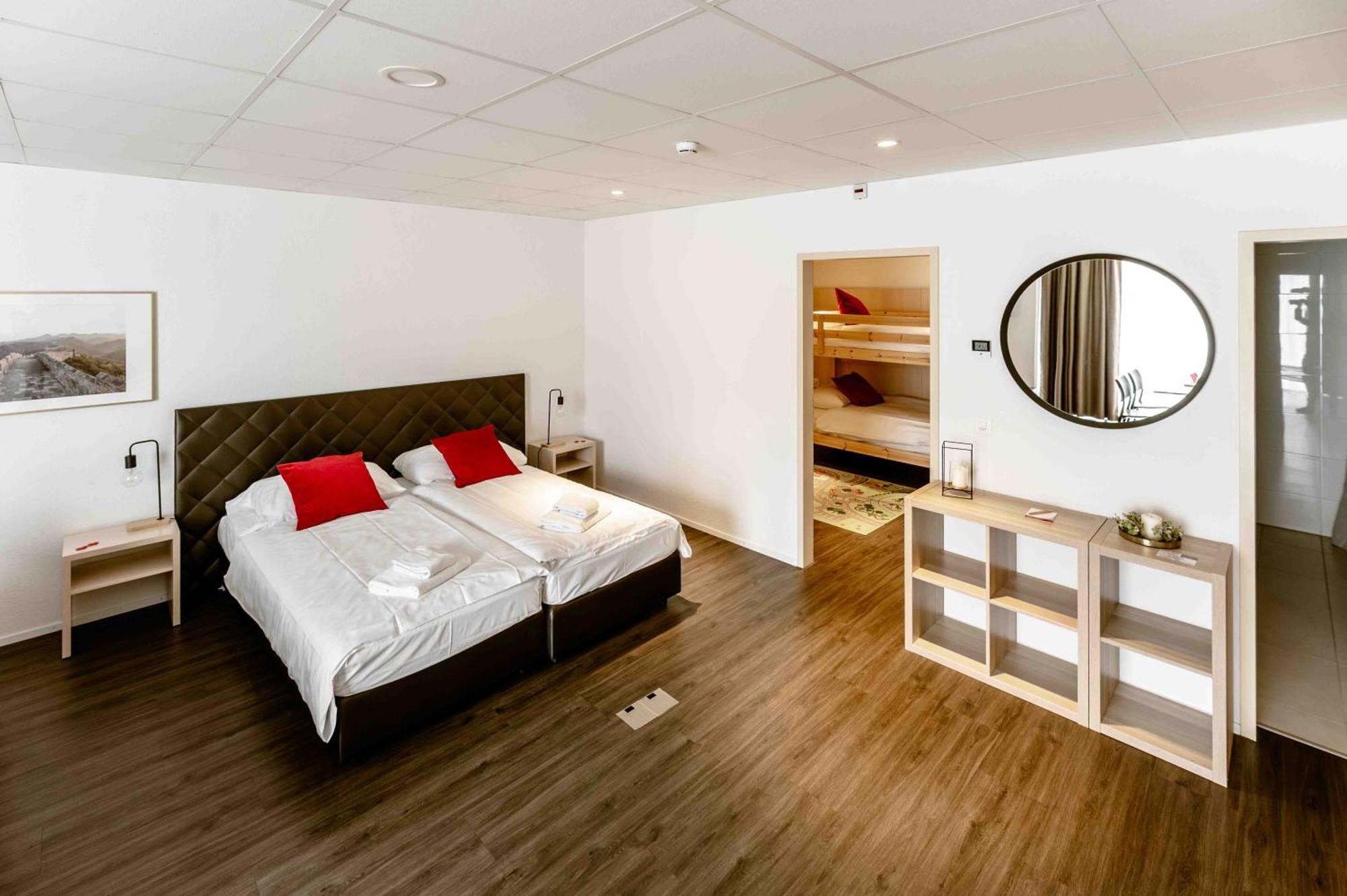 Los Lorentes Apartments Bern Airport Бельп Экстерьер фото