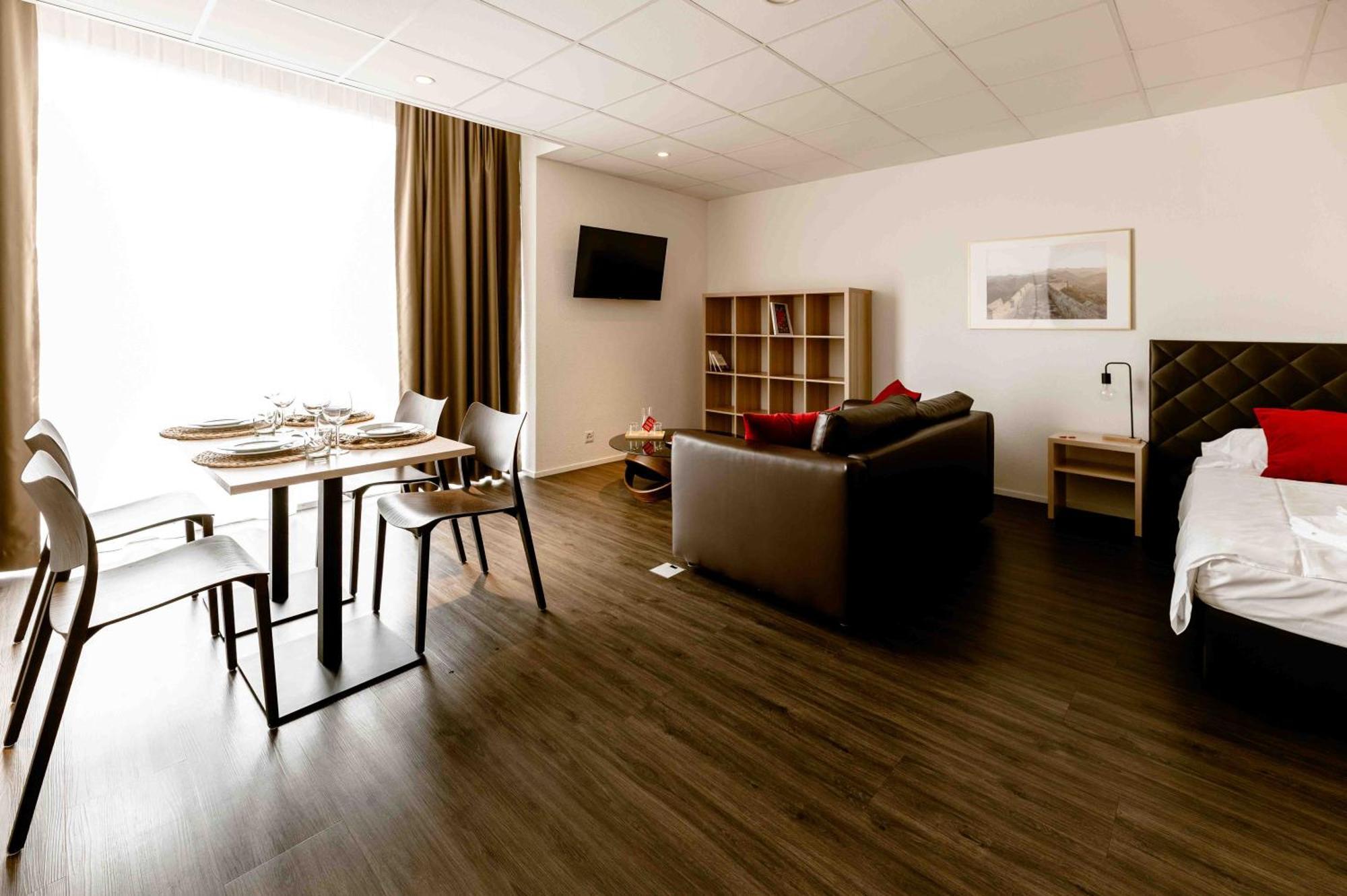 Los Lorentes Apartments Bern Airport Бельп Экстерьер фото