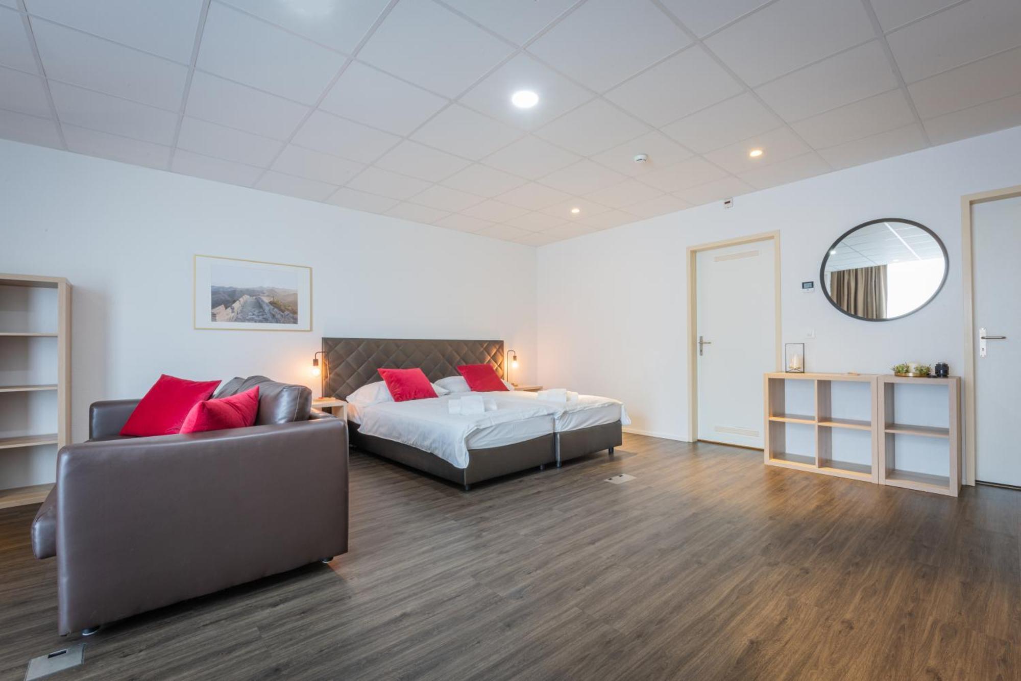 Los Lorentes Apartments Bern Airport Бельп Экстерьер фото